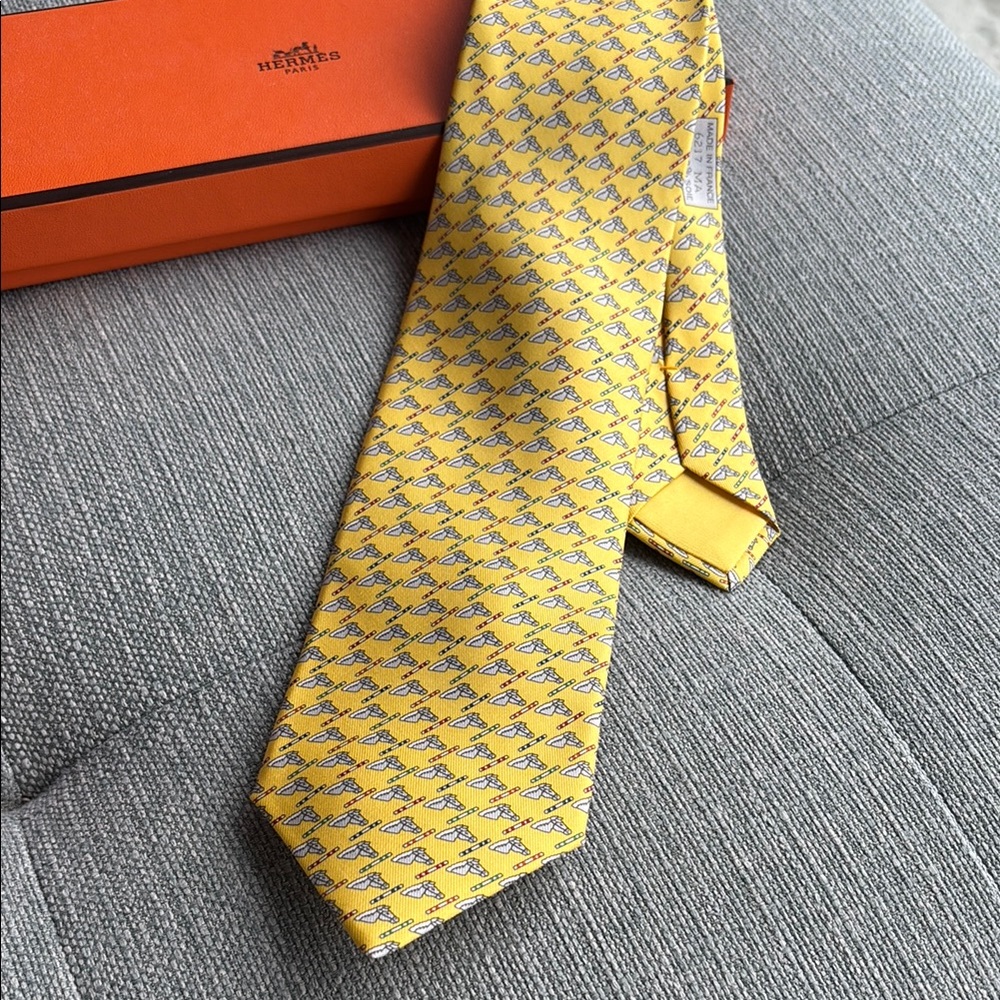 Hermes Men's silk Tie